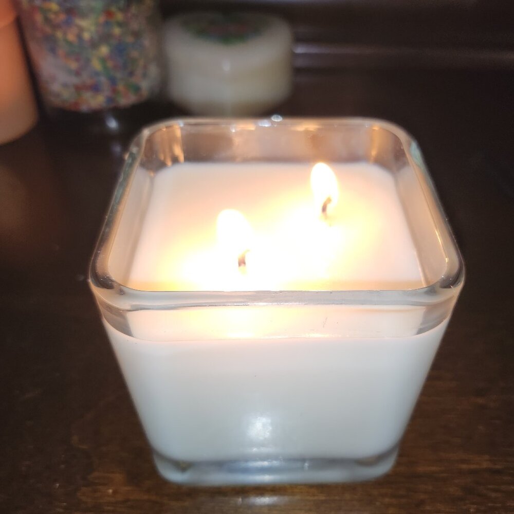 Organic coconut soyvwax candles